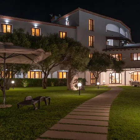 Szálloda Dp - Sardinia 4*