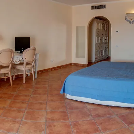 Dp - Sardinia 4*